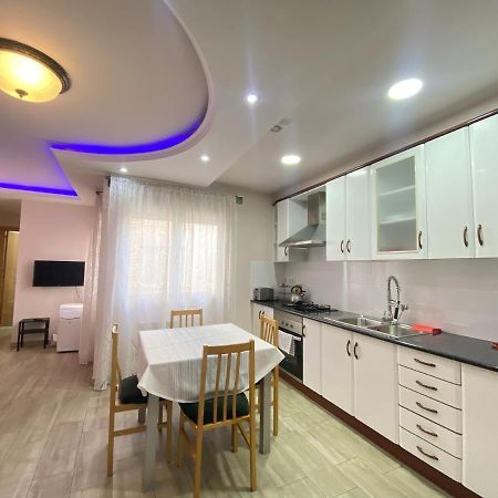 Entire New Apartment 20' From Barcelona Sabadell Eksteriør bilde